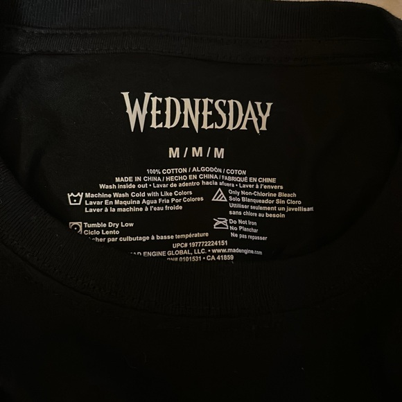 NWT On Wednesdays We Wear Black Graphic Women’s T-shirt - Picture 9 of 9